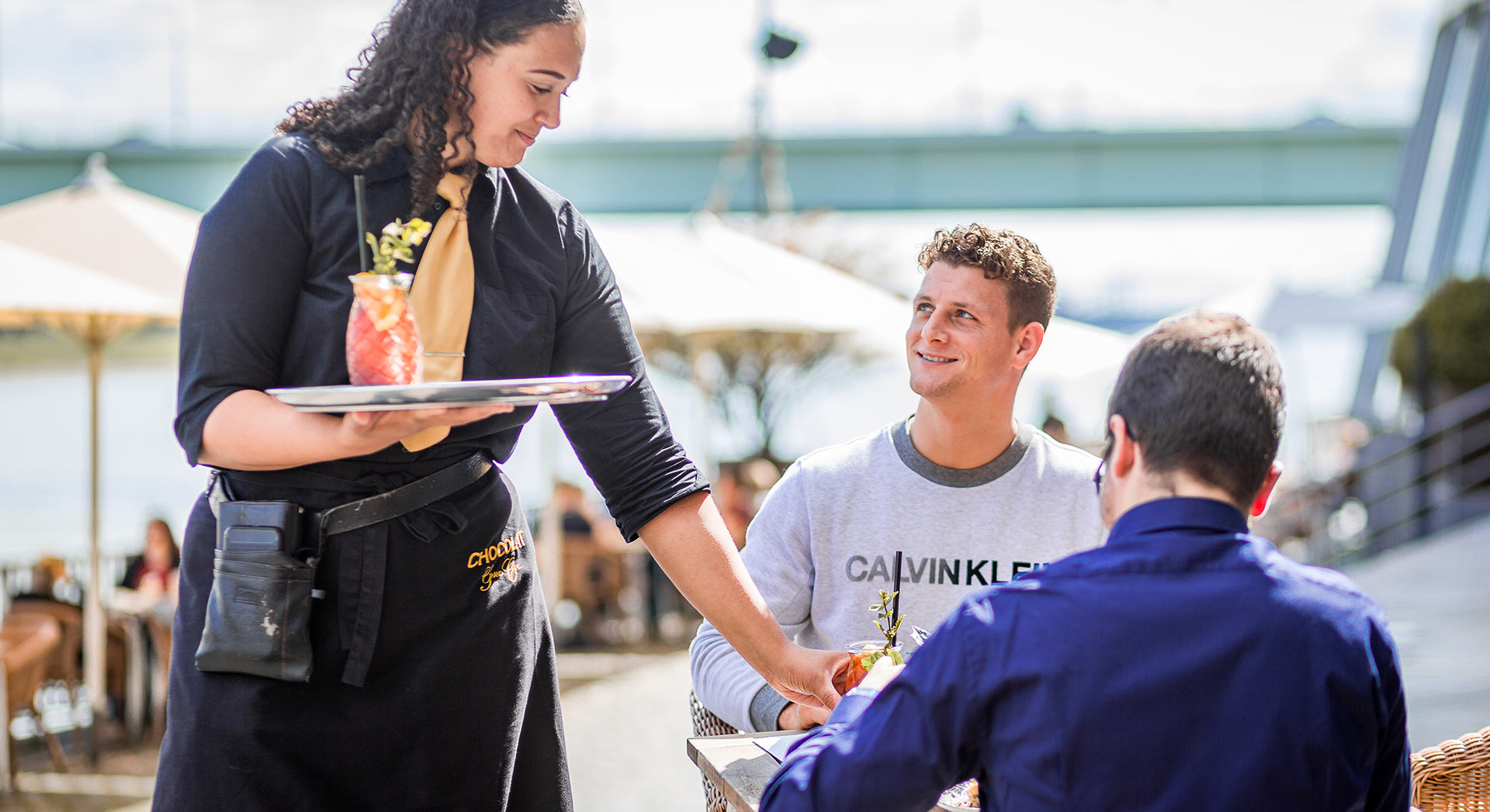 Jobs im Chocolat Grand Café in Köln am Schokoladenmuseum