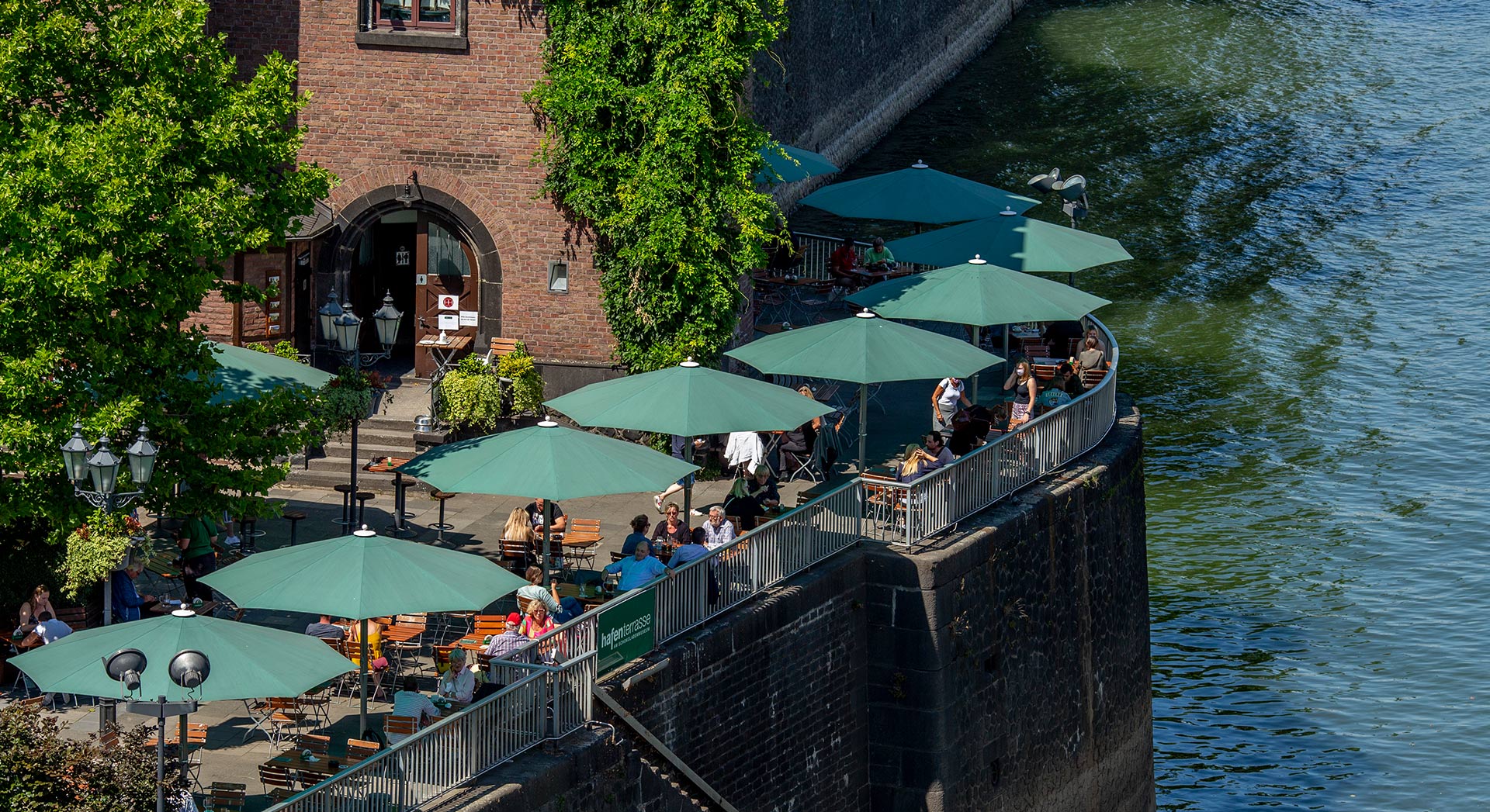 Jobs in der Hafenterrasse / Biergarten in Köln am Schokoladenmuseum